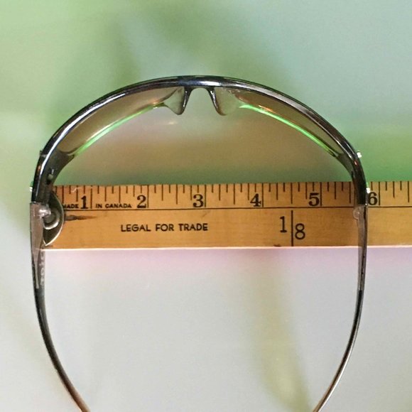 Dior Sunglass with Versace Case - Picture 7 of 14